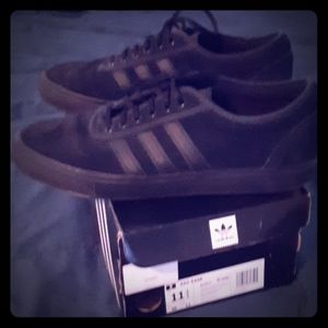 Adidas size 11 1/2 Adi-ease shoes